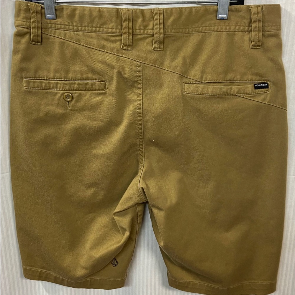 Volcom Shorts - Picture 3 of 3